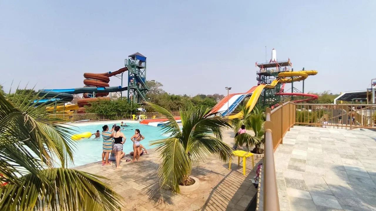 Feriehus Piazza Diroma Acqua Parque E Splash Villa Caldas Novas Brasilien