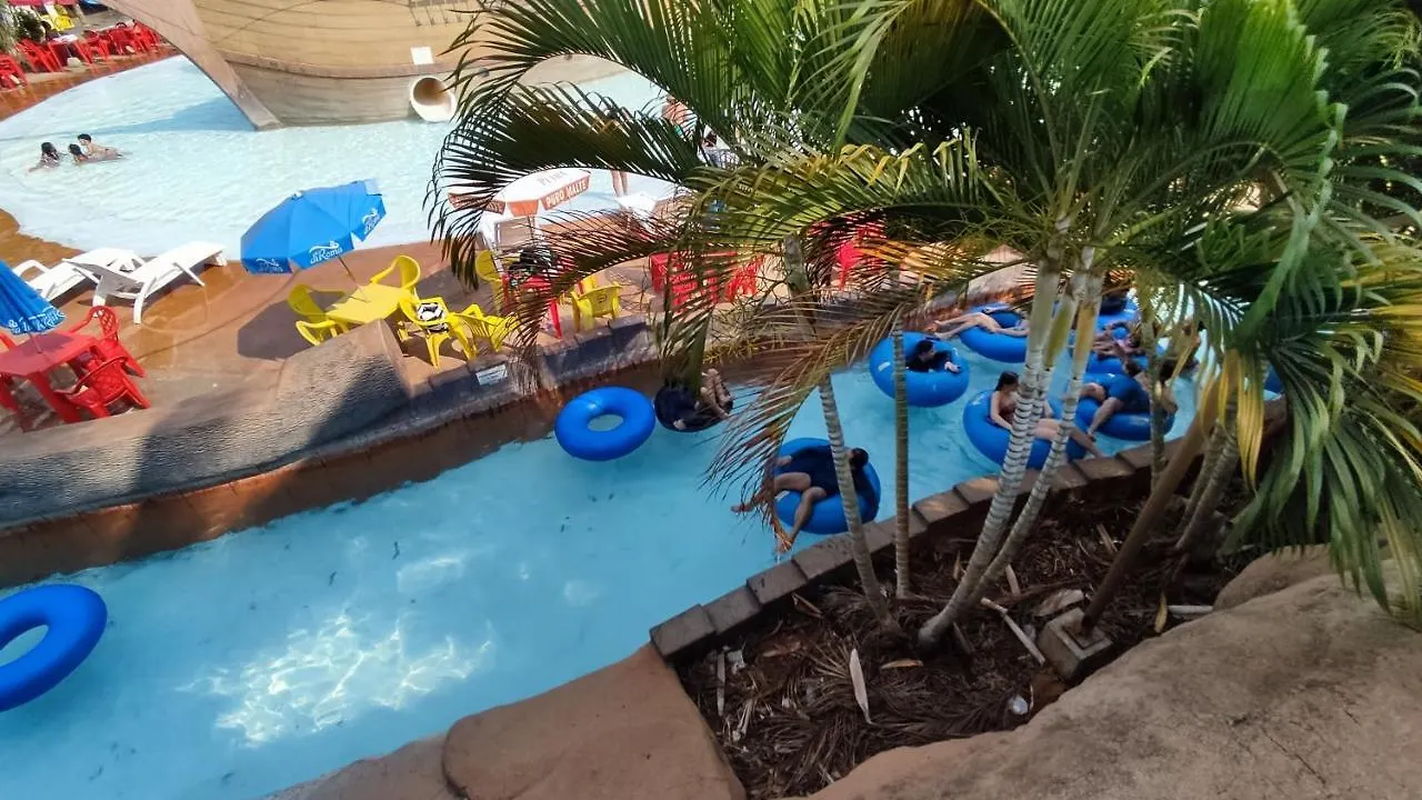 Feriehus Piazza Diroma Acqua Parque E Splash Villa Caldas Novas