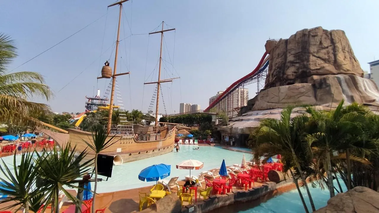 Feriehus Piazza Diroma Acqua Parque E Splash Villa Caldas Novas