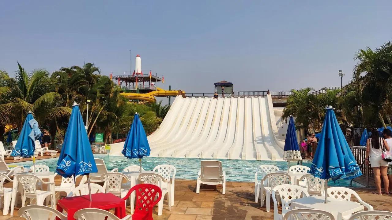 Feriehus Piazza Diroma Acqua Parque E Splash Villa Caldas Novas